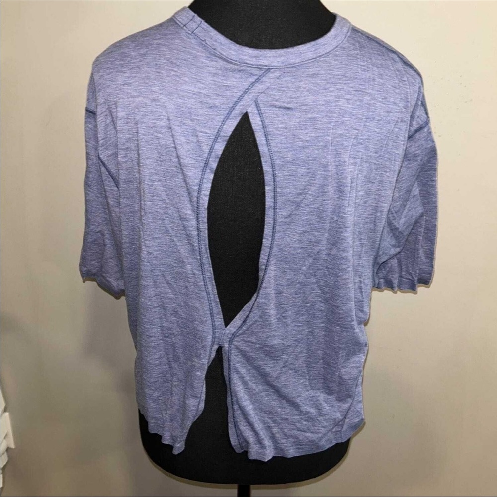 Lululemon Cropped Tee - Picture 3 of 3